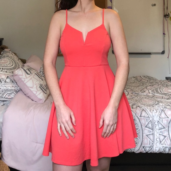 Haute Monde Dresses & Skirts - Haute Monde Coral Mini Dress